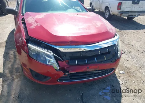 2010 Ford Fusion S из США, поврежденный, VIN 3FAHP0GA6AR180606